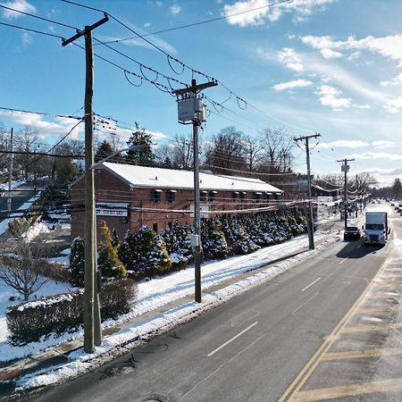 Central Motel Courtyard White Plains Exterior foto