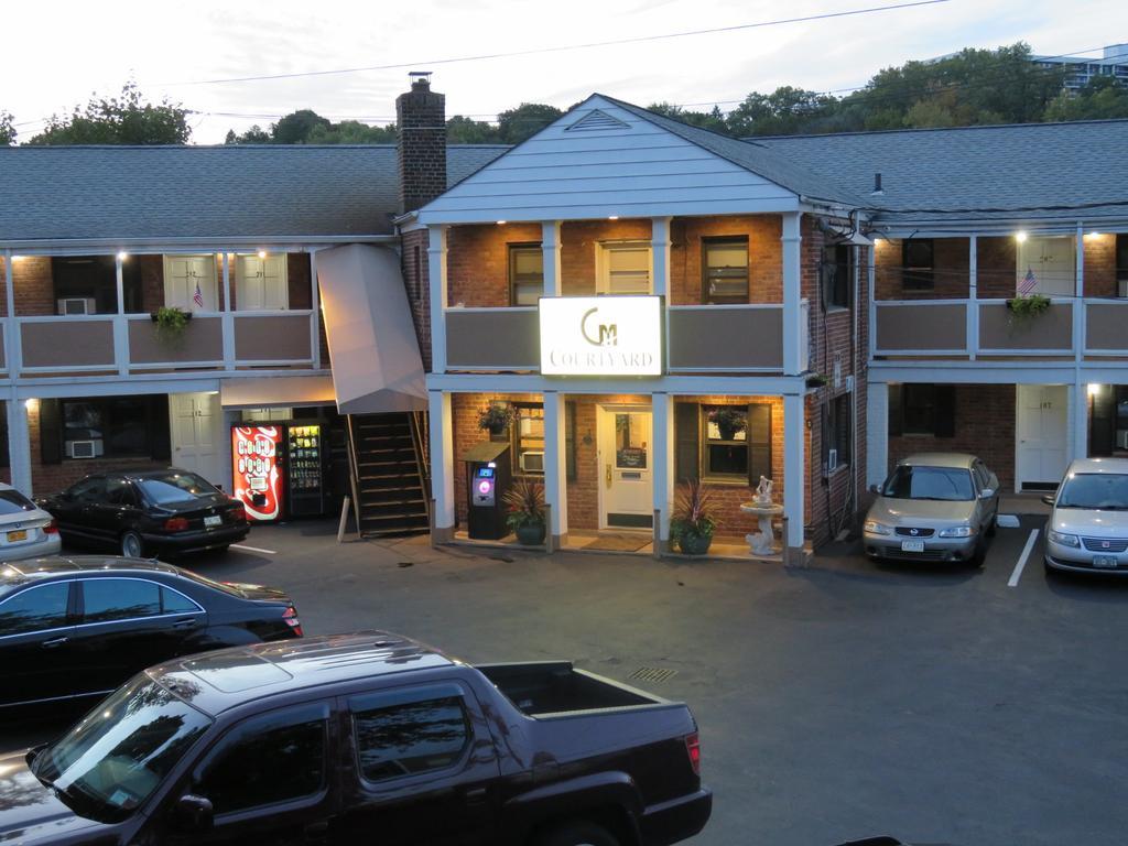 Central Motel Courtyard White Plains Exterior foto