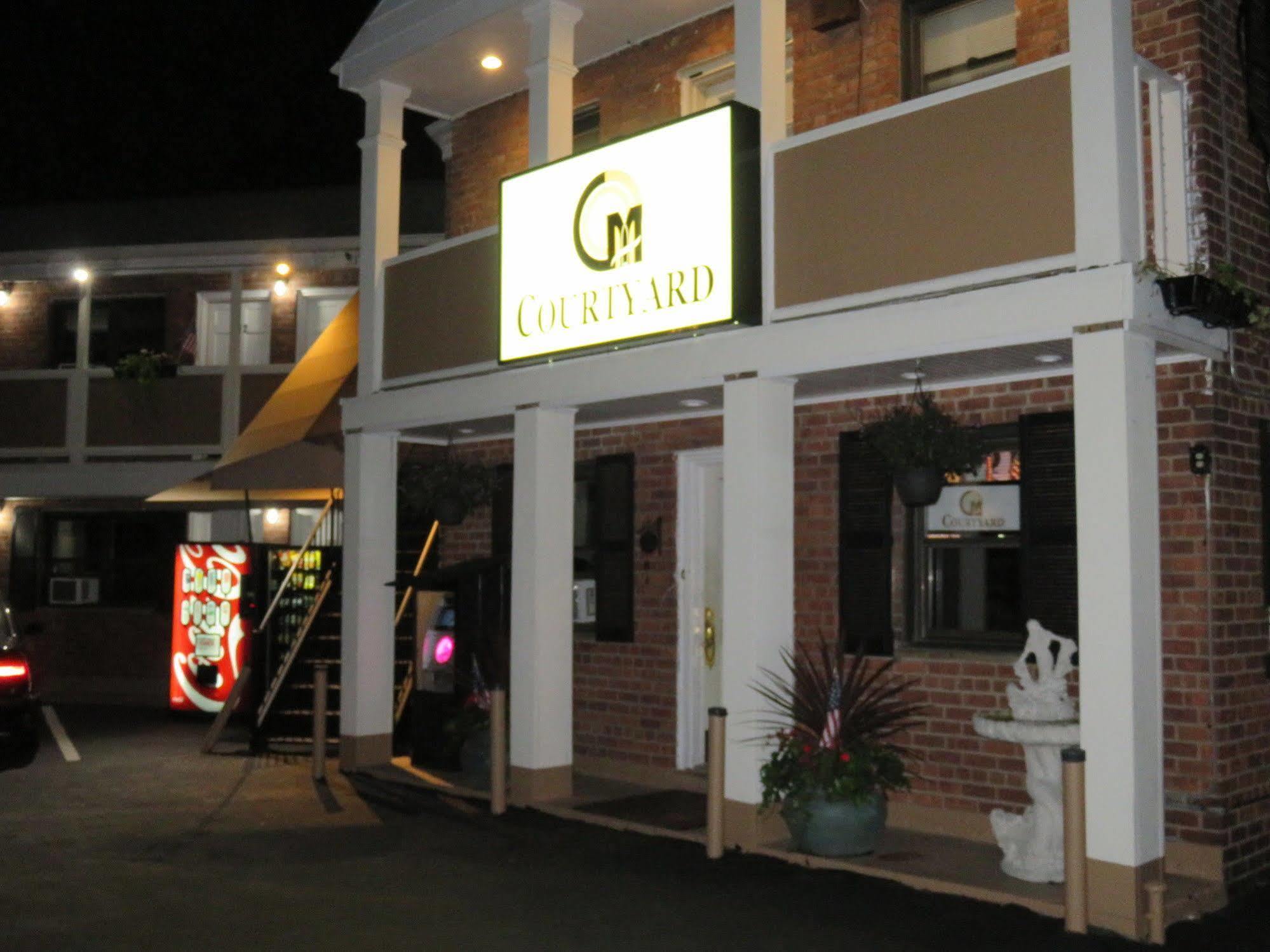 Central Motel Courtyard White Plains Exterior foto