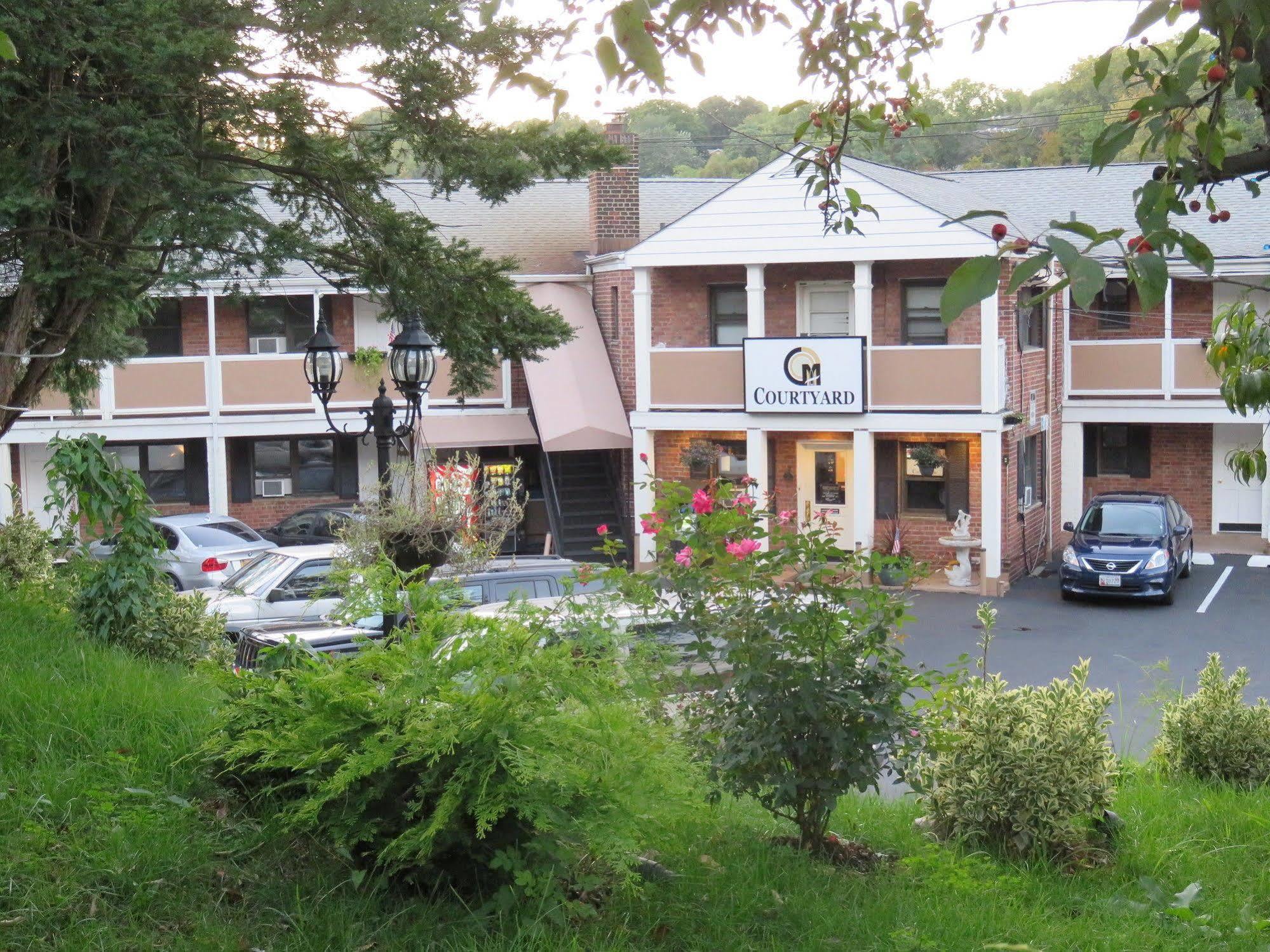 Central Motel Courtyard White Plains Exterior foto